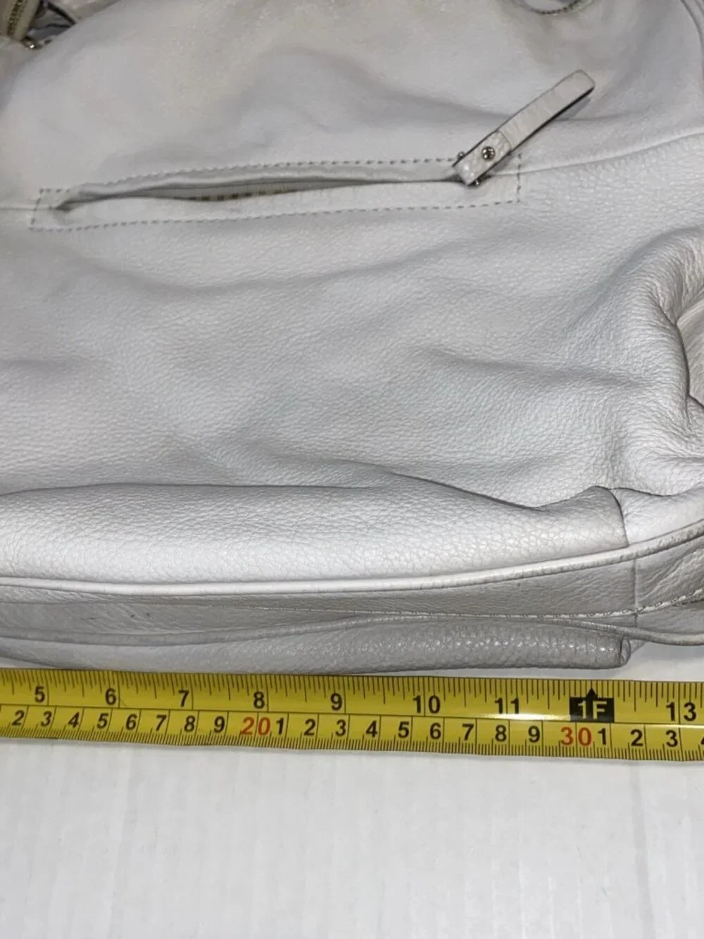 Kate Spade Ella Cobble Hill Hobo - White Leather Gold Hardware Expandable EUC